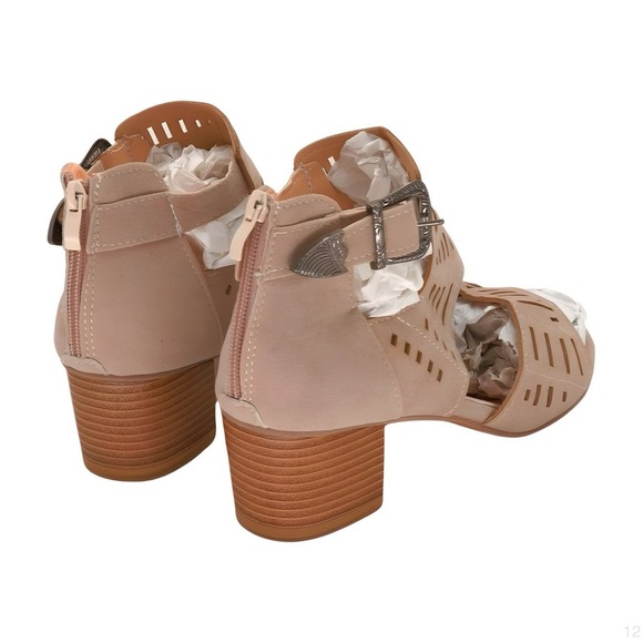 Beige Cutout Women's Sandals with Back Zipper and Western Style Buckle Strap - Picture 7 of 10
